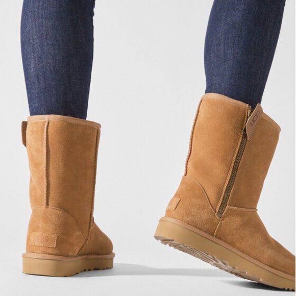 UGG Tan zippered Boots, NWT in original box. - Picture 1 of 9